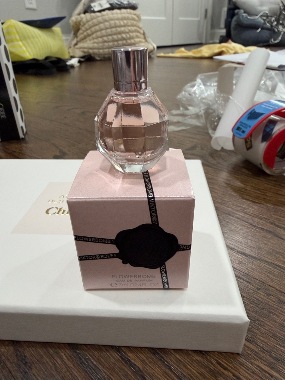 Viktor & Rolf Flowerbomb Light Pink Bottle and Box